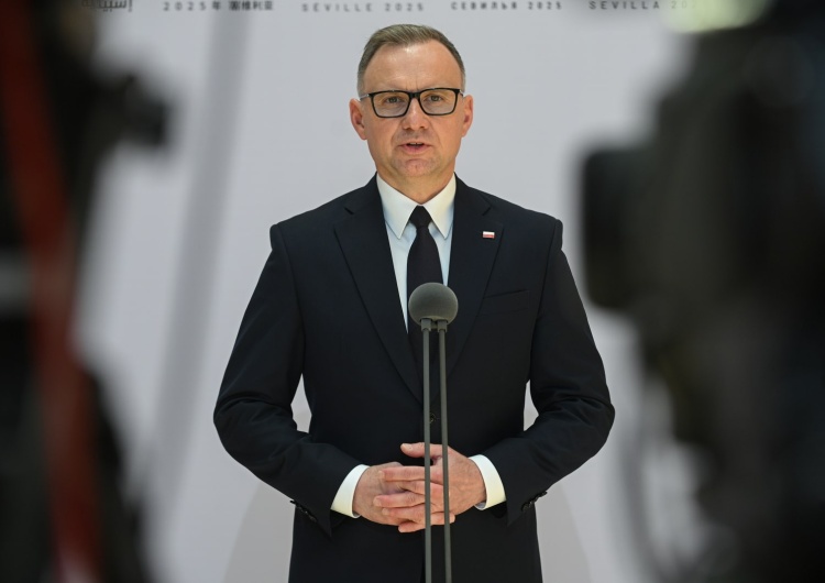 Prezydent Andrzej Duda Andrzej Duda: Dziękuje wszystkim, którzy zaangażowali się w ochronę granicy