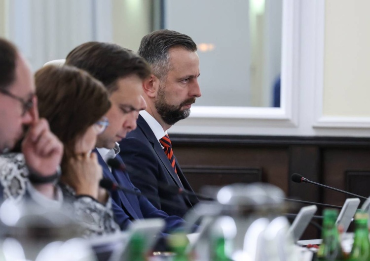 Szef MON Władysław Kosiniak-Kamysz  „Rzeczpospolita”: MON źle wydaje miliardy na zbrojenia?