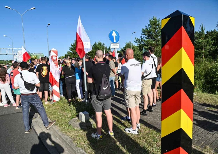 Zgromadzenie na granicy polsko-niemieckiej w Lubieszynie Niemcy podali, ilu imigrantów odesłali do Polski