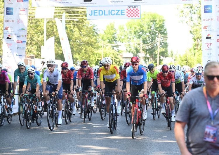 Start trzeciego etapu 36. MWKSiO 36. Międzynarodowy Wyścig Kolarski Solidarności i Olimpijczyków. Wystartował królewski etap