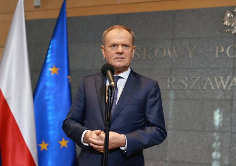 Donald Tusk Fatalne wieści dla Tuska. Większość Polaków za dymisją premiera [SONDAŻ]