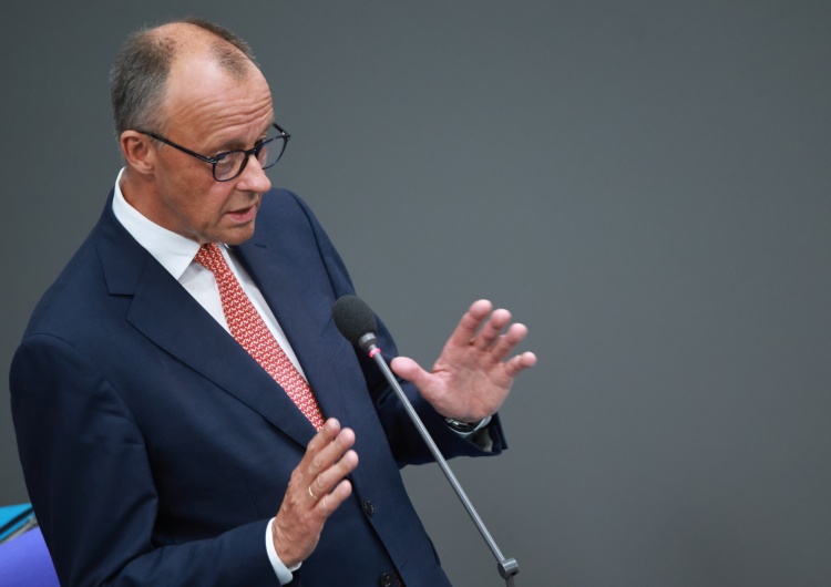 Kanclerz Niemiec Friedrich Merz Ostra wymiana zdań nt. polityki migracyjnej w Bundestagu.