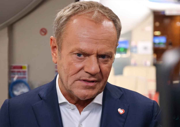 Donald Tusk Nieoficjalnie: Tusk miał naciskać na Hołownię ws. Nawrockiego