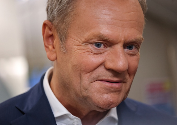 Donald Tusk Tȟašúŋke Witkó: Panika na pokładzie, czyli