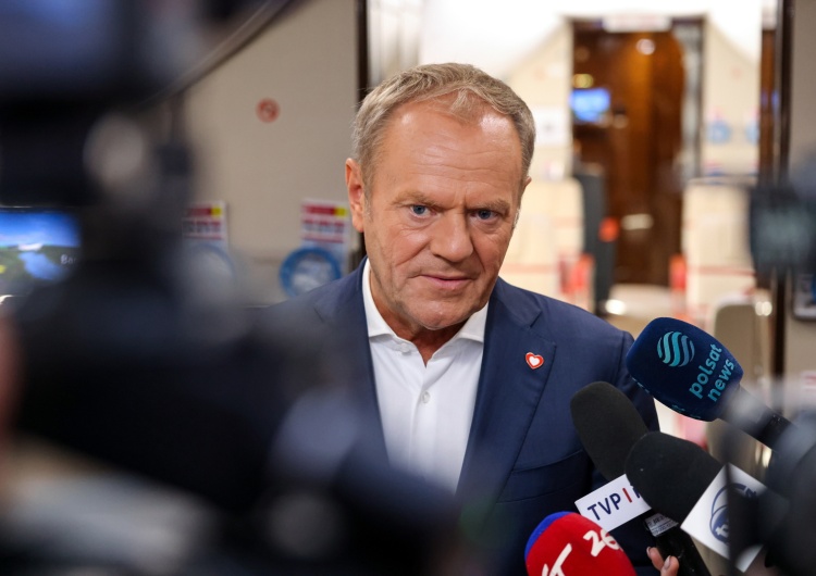 Donald Tusk Zjeść, czy poczekać aż dojrzeje? 
