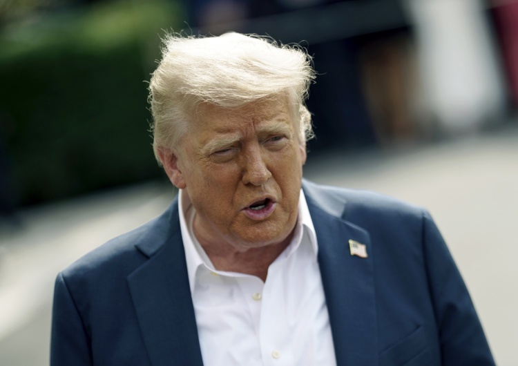 Donald Trump Trump zapowiada 30-procentowe cła na towary z UE i Meksyku. Jest odpowiedź KE