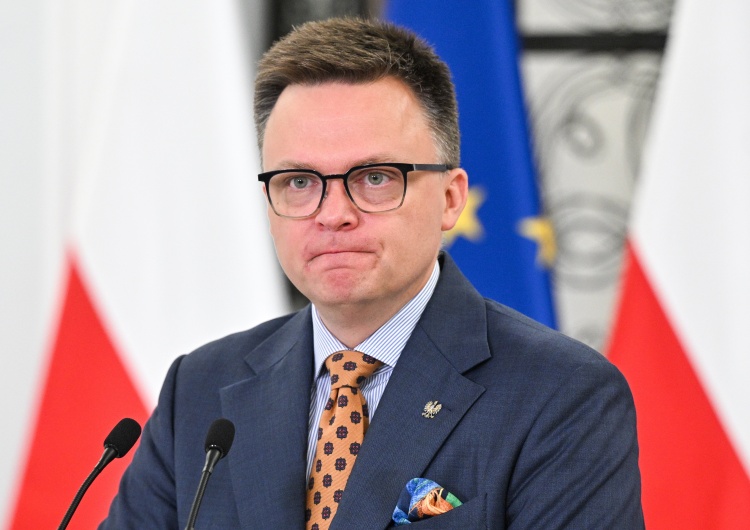 Szymon Hołownia Co dalej z Polską 2050? Nowy sondaż nie pozostawia złudzeń