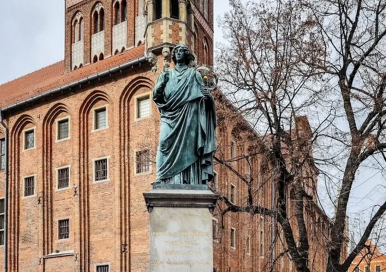 Mikołaj Kopernik Rząd chce zlikwidować Akademię Kopernikańską i Szkołę Główną Mikołaja Kopernika