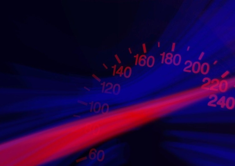 300 km/godz. przez miasto. Prokuratura umorzyła śledztwo