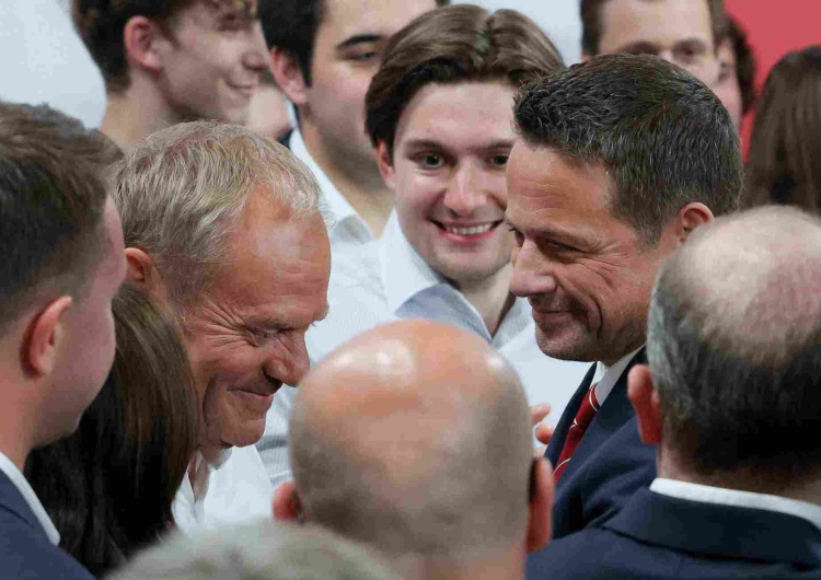 Donald Tusk i Rafał Trzaskowski Nowy sondaż. Tusk czy Trzaskowski?