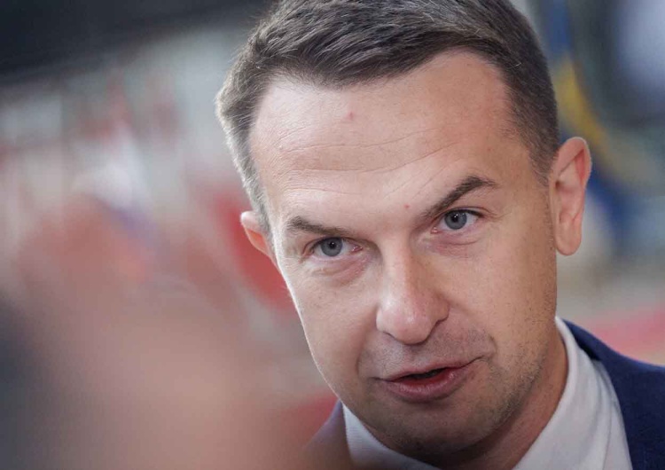 Rzecznik rządu Adam Szłapka Protesty 