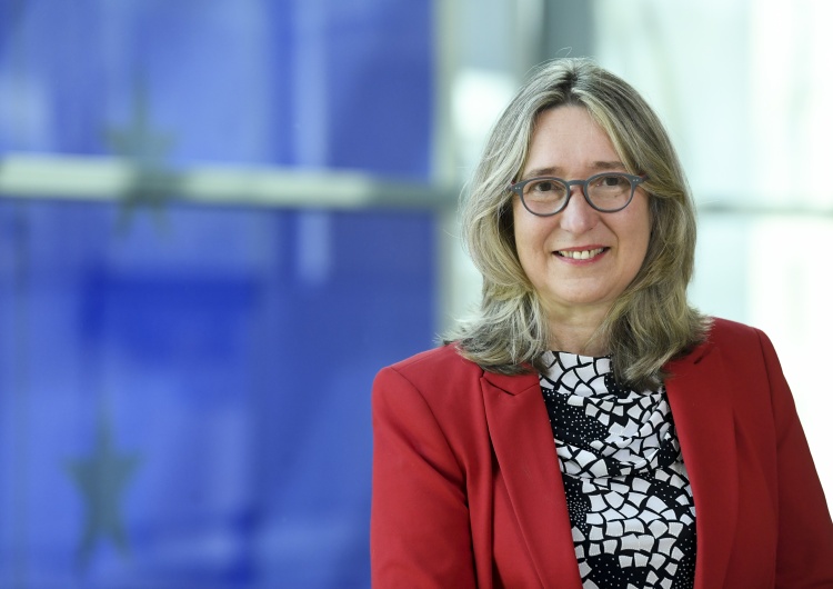 Lucie Studničná Przewodnicząca Grupy Pracowników EKES: Wysokiej jakości miejsca pracy w przemyśle są zagrożone