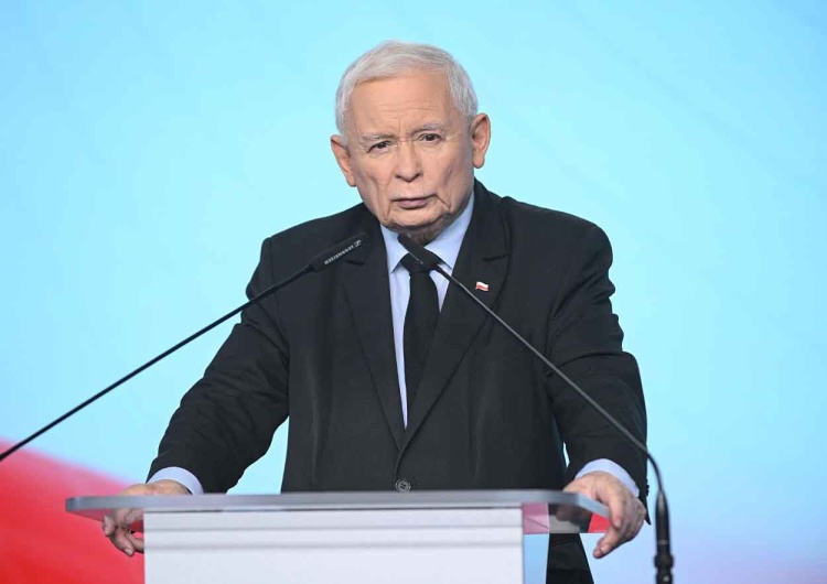 Jarosław Kaczyński przedstawił Deklarację Polską Prezes PiS przedstawił Deklarację Polską.