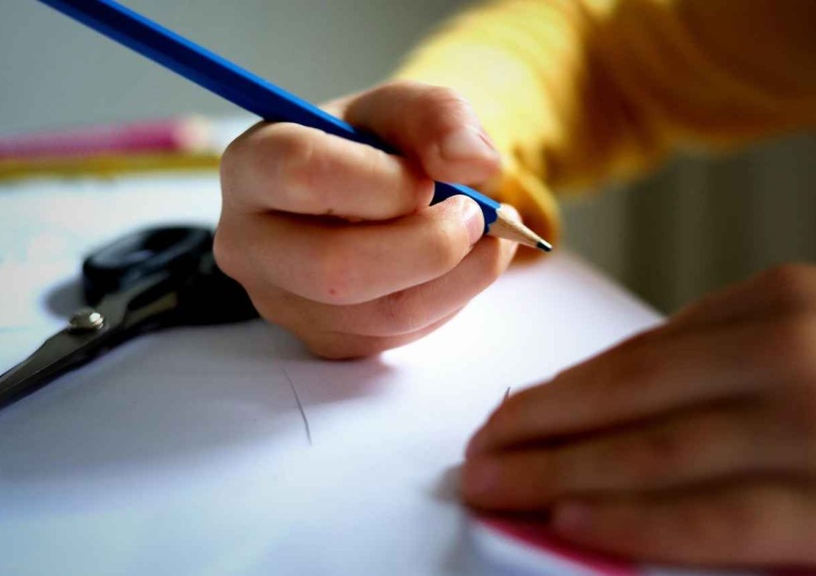 Zdj. ilustracyjne Niemcy opublikowali dane o przestępczości w szkołach. Zwrócili uwagę na cudzoziemców i ataki nożem