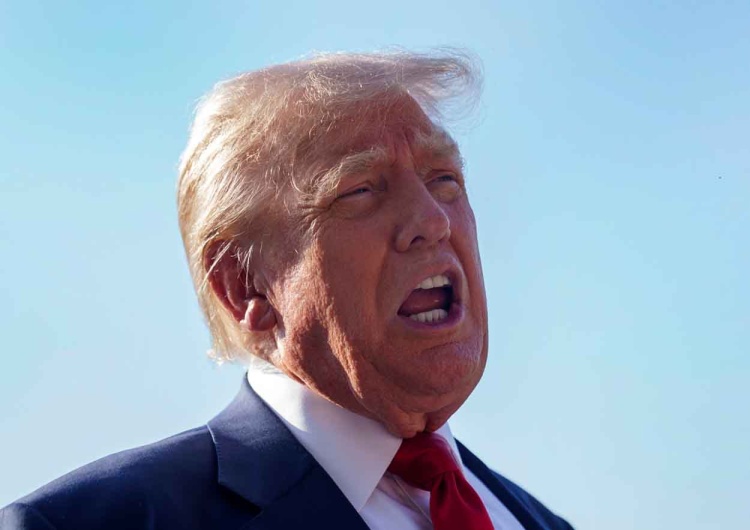 Donald Trump przekazał, że UE i USA osiągnęły porozumienie Unia Europejska ugięła się przed Waszyngtonem. Jest komunikat Trumpa