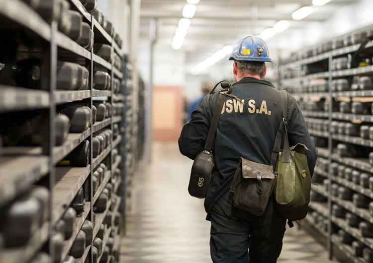 Górnik JSW - zdjęcie poglądowe Solidarność w JSW: Rząd musi się włączyć w to, co dzieje się w spółce. Inaczej nie przetrwamy
