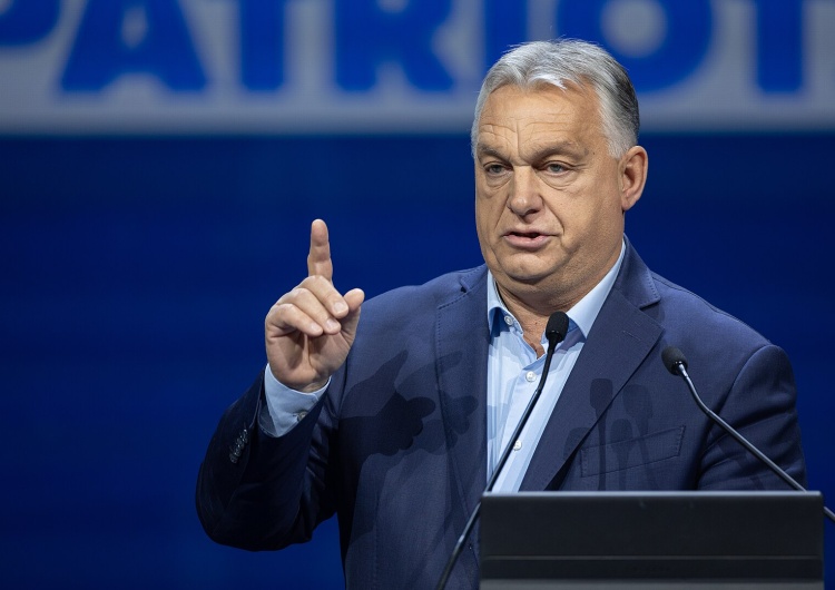 Wiktor Orban Wiktor Orban ostro: Musimy odpłacić Brukseli. To, co się dzieje w Polsce, jest haniebne