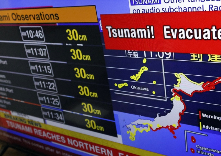 Japonia, ostrzeżenia przed tsunami Gigantyczne tsunami zagraża Japonii. Ewakuacja niemal 2 mln ludzi