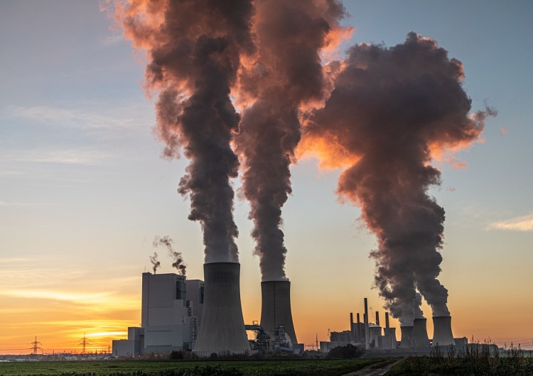 Elektrownia - zdjęcie poglądowe Niemcy zwiększają zużycie węgla i budują nowe elektrownie gazowe