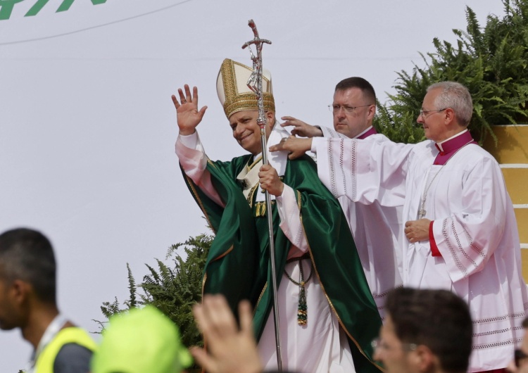 Papież na Mszy świętej na Tor Vergata Jubileusz Młodych. Papież w czasie Mszy świętej: Kruchość jest częścią cudu, jakim jesteśmy