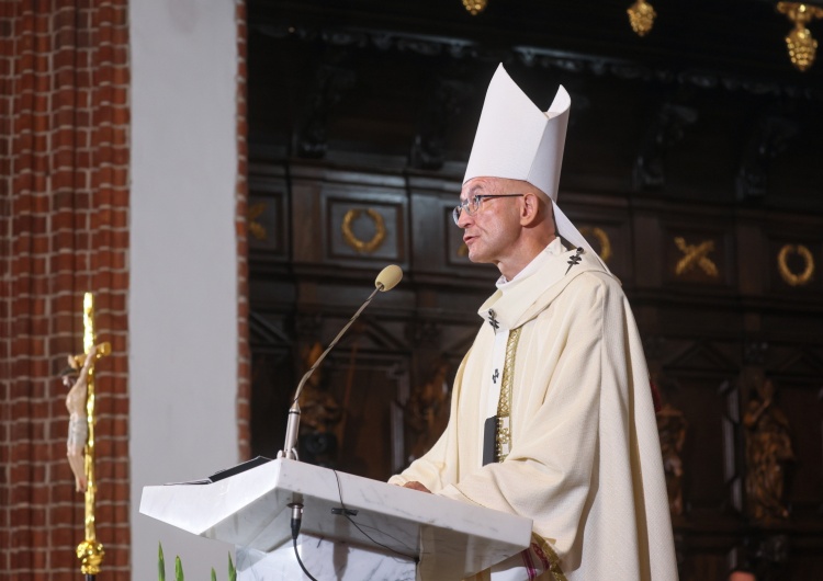 abp Adrian Galbas SAC Msza św. za Ojczyznę w dniu zaprzysiężenia prezydenta Karola Nawrockiego