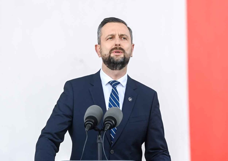 Minister obrony Władysław Kosiniak-Kamysz Kosiniak-Kamysz wygwizdany na Placu Piłsudskiego