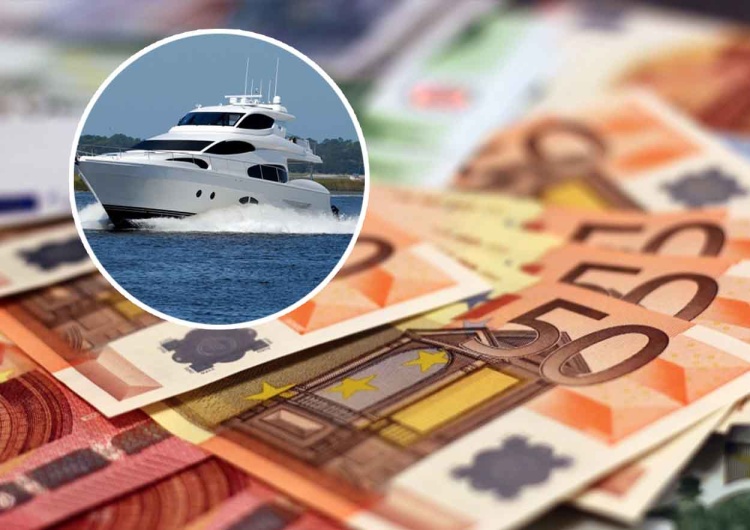 Banknoty i jacht - zdjęcie poglądowe Kupili jachty za dotację z KPO. Teraz zabrali głos