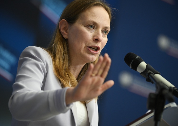 Katarzyna Pełczyńska-Nałęcz Szykuje się dymisja minister Pełczyńskiej-Nałęcz? Wicepremier odpowiada