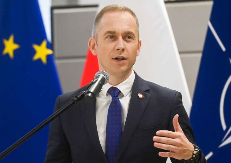 Cezary Tomczyk Absurdalne słowa Tomczyka ws. Ukrainy. Uderzył w prezydenta Nawrockiego
