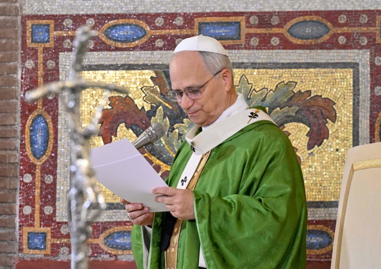 Leon XIV Leon XIV: W Maryi stajemy się Kościołem Matką, który rodzi i odradza cnotą miłości – caritas