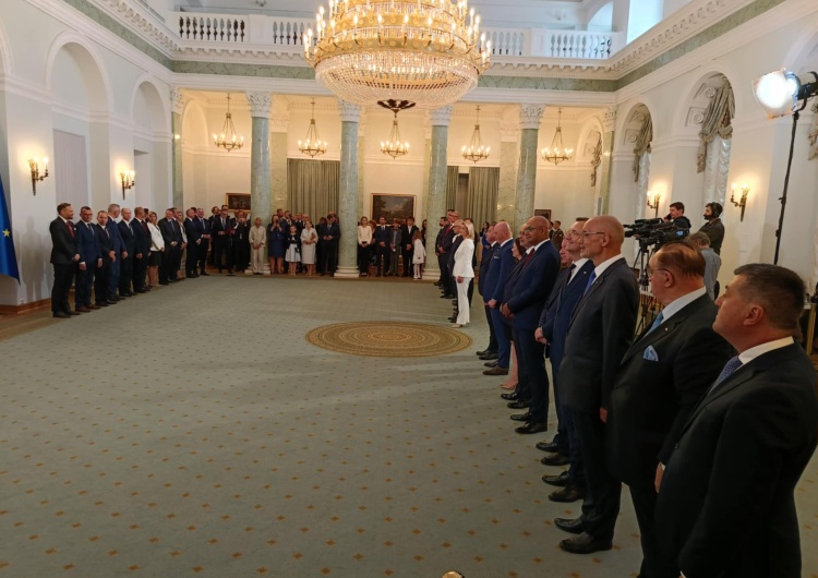  Trwa uroczystość powołania doradców Prezydenta RP
