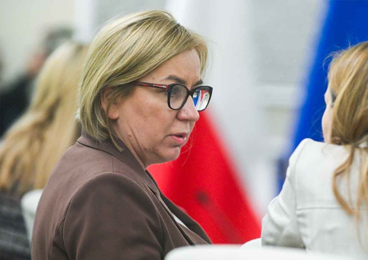 Minister klimatu i środowiska Paulina Hennig-Kloska Ustawa wiatrakowa wróciła do Sejmu. Hennig-Kloska: 