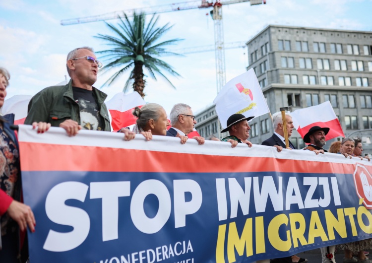 Uczestnicy marszu w Warszawie 