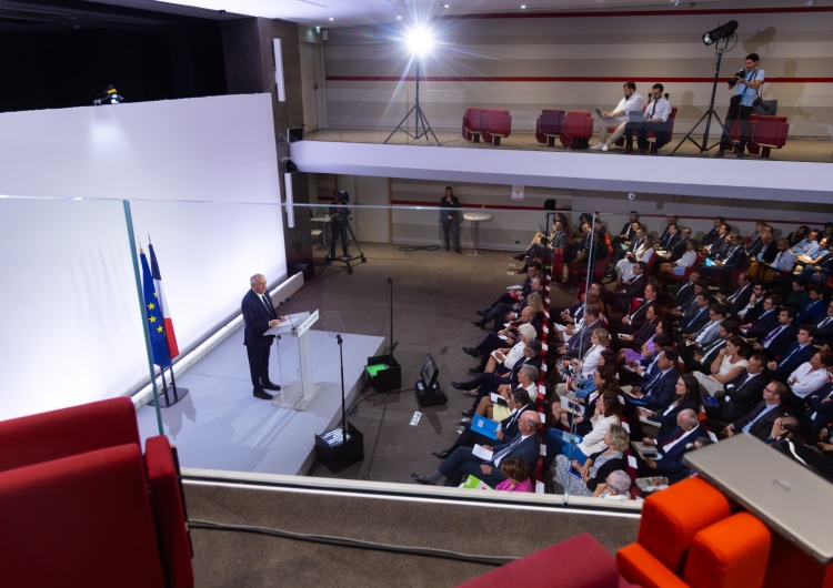 Premier Francois Bayrou na konferencji prasowej Kryzys parlamentarny we Francji. Rząd Bayrou może upaść 8 września