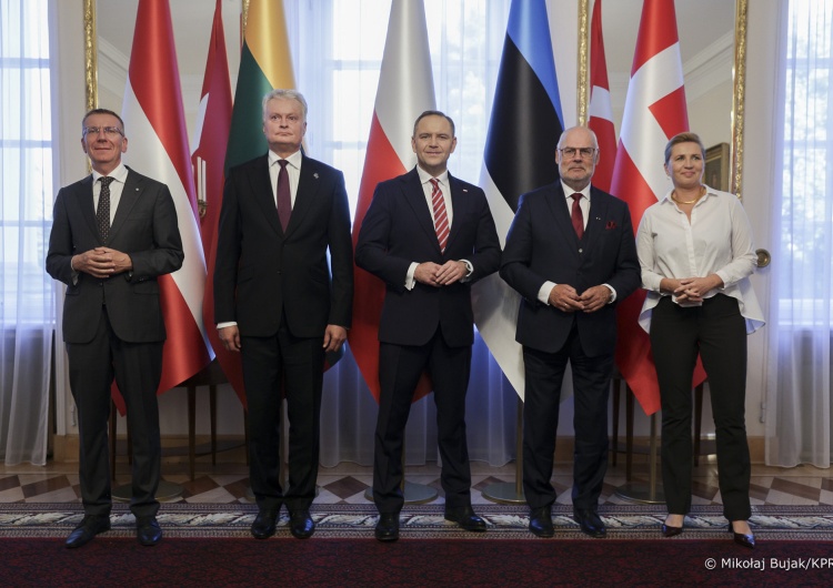 Karol Nawrocki z przywódcami Litwy, Łotwy, Estonii i Danii Belweder: Trwa spotkanie prezydenta Karola Nawrockiego z przywódcami państw regionu