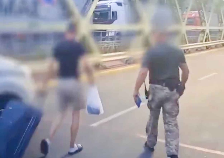 Ukrainiec, który groził Polakom podpaleniami został deportowany Ukrainiec, który groził Polakom podpaleniami został deportowany. Jest nagranie