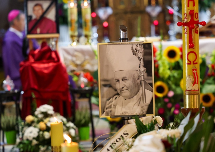 Uroczystości pogrzebowe bp. Jana Szkodonia Kondolencje Przewodniczącego KEP na uroczystości pogrzebowe śp. bp. Jana Szkodonia