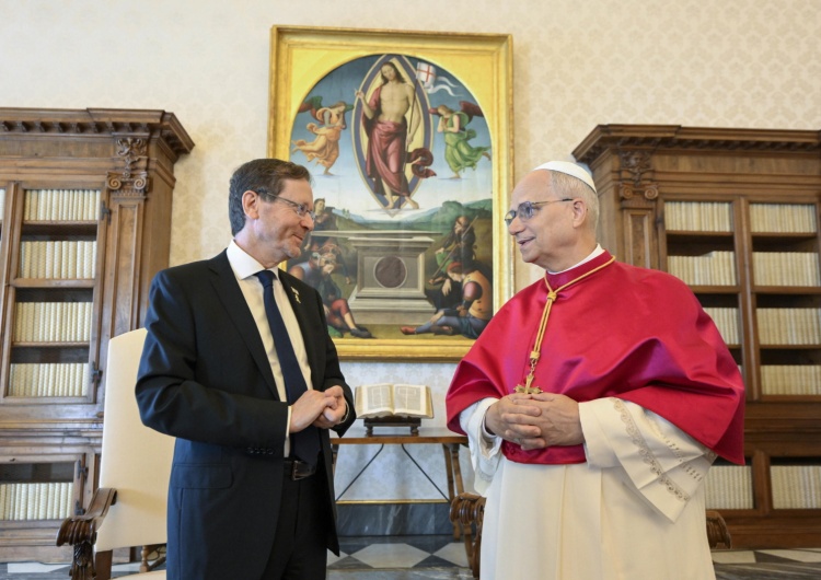 Leon XIV, Izaak Herzog Leon XIV spotkał się z prezydentem Izraela