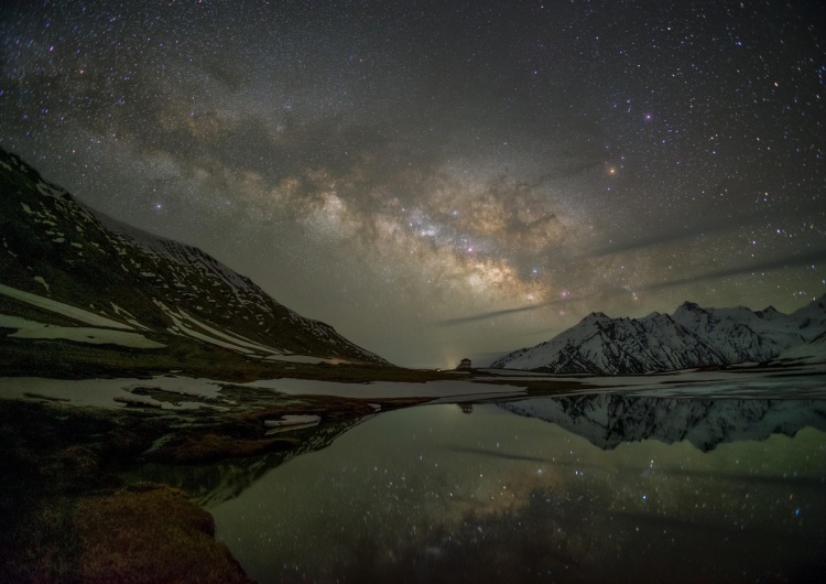Nocne niebo, zdjęcie poglądowe Astronomiczna sensacja – odkryto nową planetę w Układzie Słonecznym