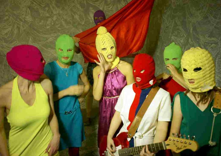 Pussy Riot Straż Graniczna zatrzymała aktywistkę Pussy Riot. Była ścigana przez Interpol