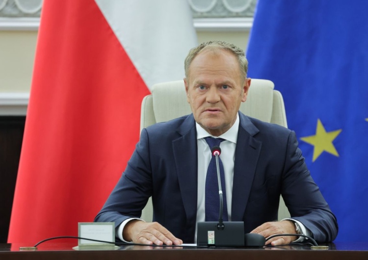 Donald Tusk Tusk: Uruchamiamy art. 4 Traktatu NATO