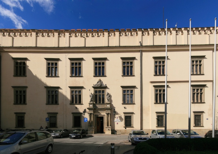 Magistrat krakowski, który zastąpił ratusz krakowski (obecna siedziba UMK) Incydent w krakowskim urzędzie. Poszkodowane urzędniczki