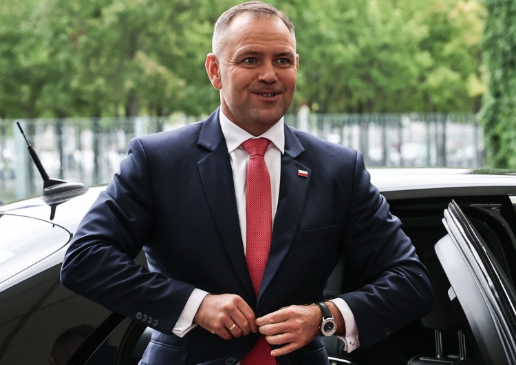 Karol Nawrocki Greckie media: „Nawrocki zbombardował Niemcy”
