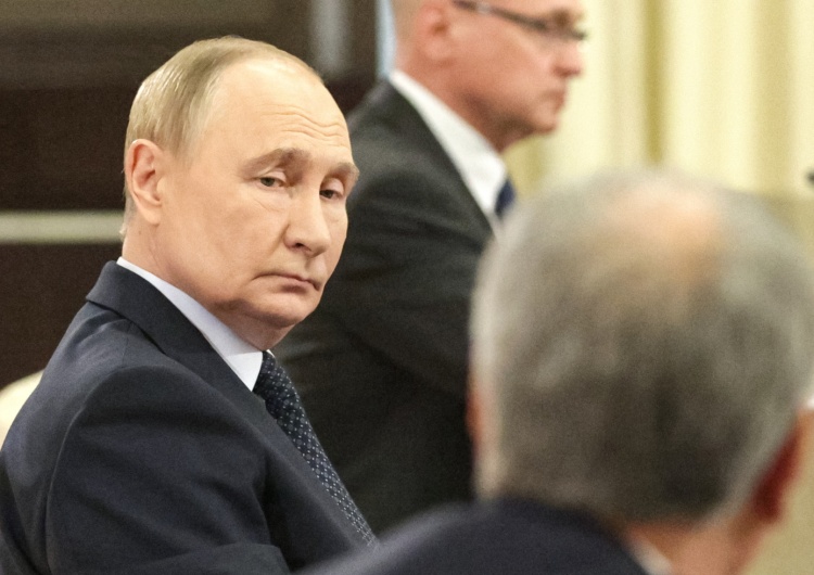 Władimir Putin Jeden z najbliższych doradców Putina podał się do dymisji