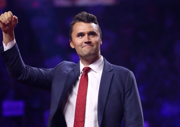 Charlie Kirk Charlie Kirk miał polskie korzenie. „Moi rodzice, moi pradziadkowie przybyli do USA z Polski”