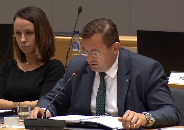 Minister rolnictwa Stefan Krajewski Ministrowie rolnictwa państw UE przeciwni nowej WPR. „To katastrofa”