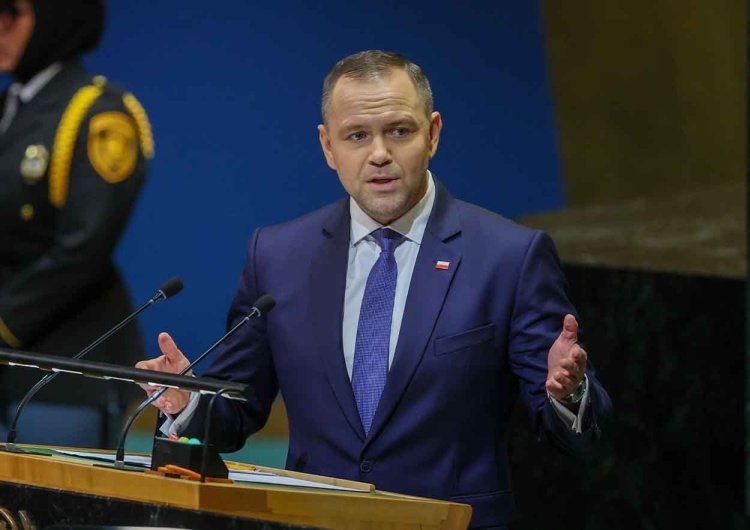 Prezydent Karol Nawrocki Jedna izba Sądu Najwyższego uderzyła w drugą. 