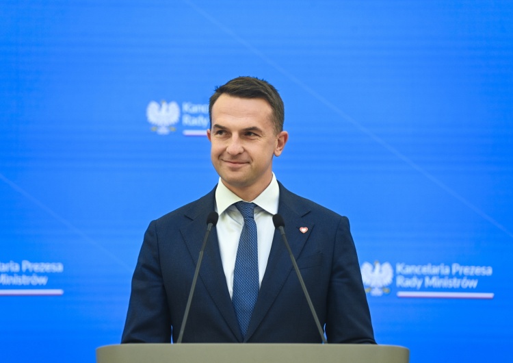 Adam Szłapka Adam Szłapka przejął od Donalda Tuska rolę głównego krętacza