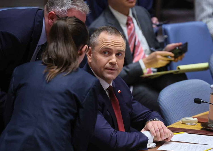 Prezydent Karol Nawrocki podpisał ustawę o bonie ciepłowniczym i zamrożeniu cen prądu Zamrożenie cen prądu. Jest decyzja prezydenta Nawrockiego