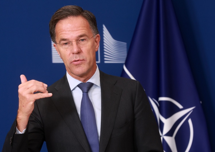 Mark Rutte Rutte: Nie możemy wydawać milionów na pociski, aby zestrzeliwać tanie drony